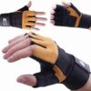 Hochwertige Gewichtheberhandschuhe mit rutschfester Innenfläche für sicheres Krafttraining.