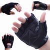 Schwarze Gewichtheberhandschuhe mit Mesh-Design für maximale Luftzirkulation und rutschfestem Grip.