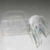 Doppelter Zahnschutz transparent für Ober- und Unterkiefer mit Atemloch, erhältlich mit oder ohne Dose.