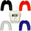 Zahnschutz in Schwarz, Blau, Rot und Weiß, mit hygienischer Aufbewahrungsbox, ideal für Kampfsport.