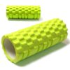 NeongrĂĽner Foam Roller zur Faszienmassage und Muskelentspannung fĂĽr Sportler.